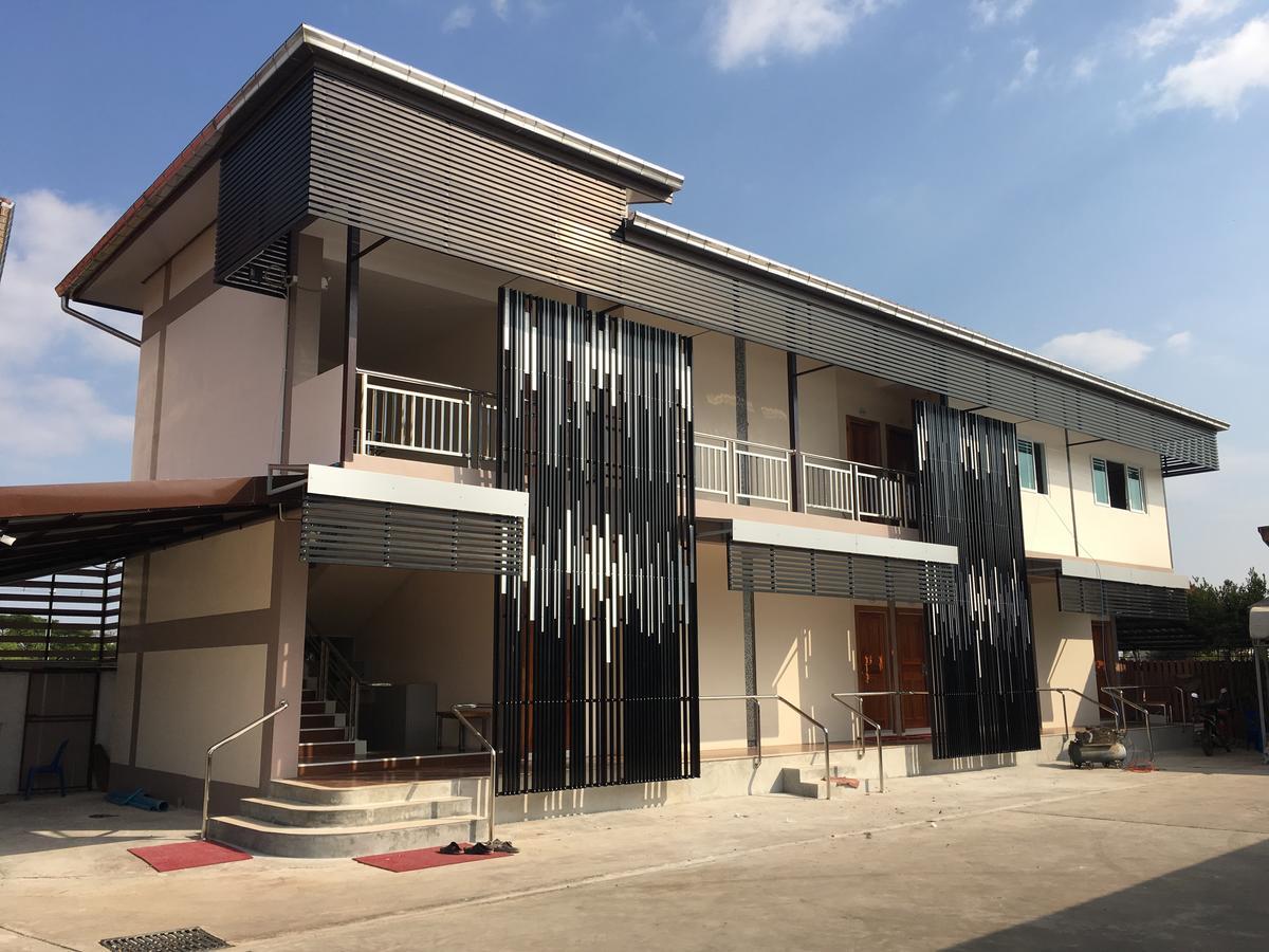 Metha Palace Sakon Nakhon Exterior photo